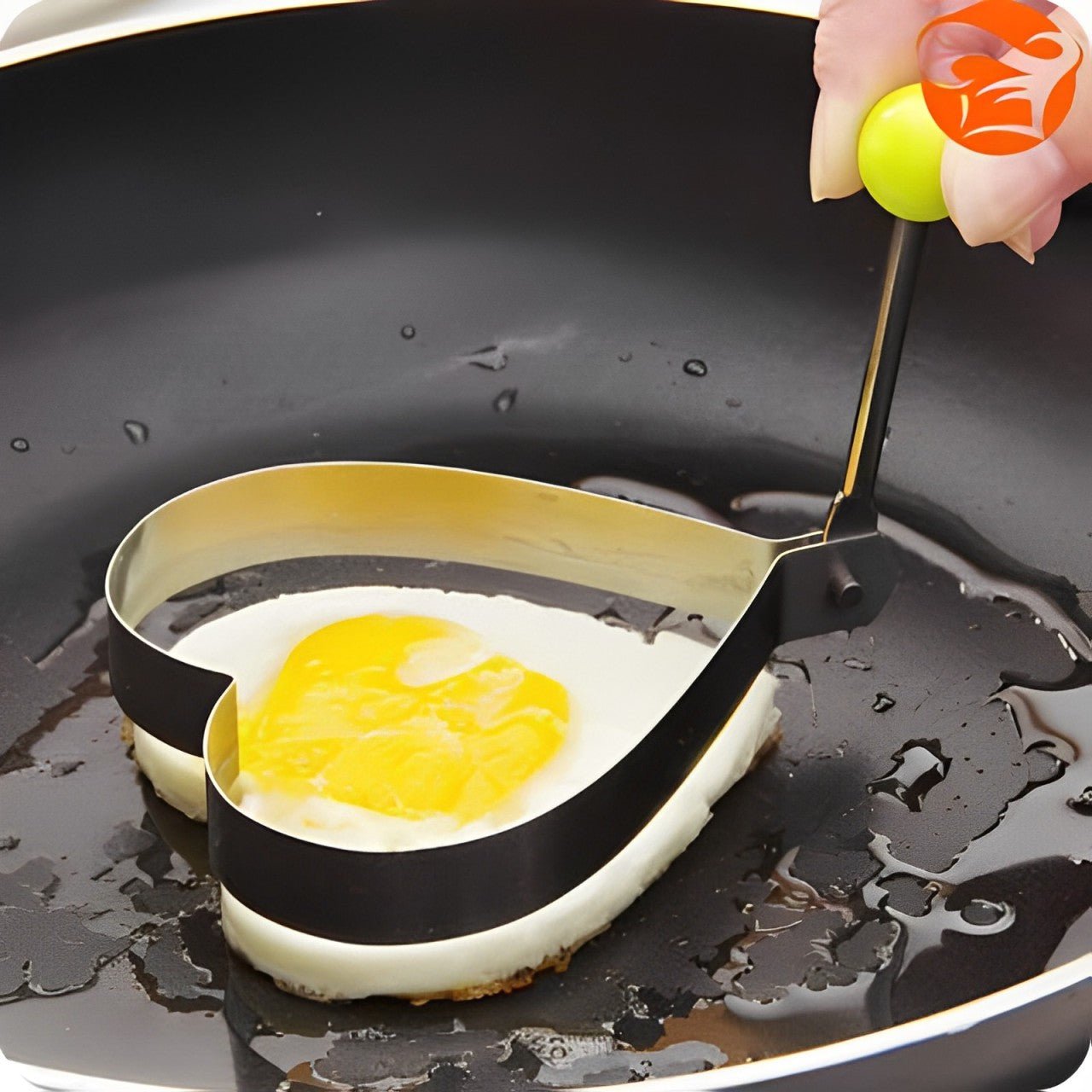 Egg-O-Steel™ | Moule à œufs - Caroline Savoie